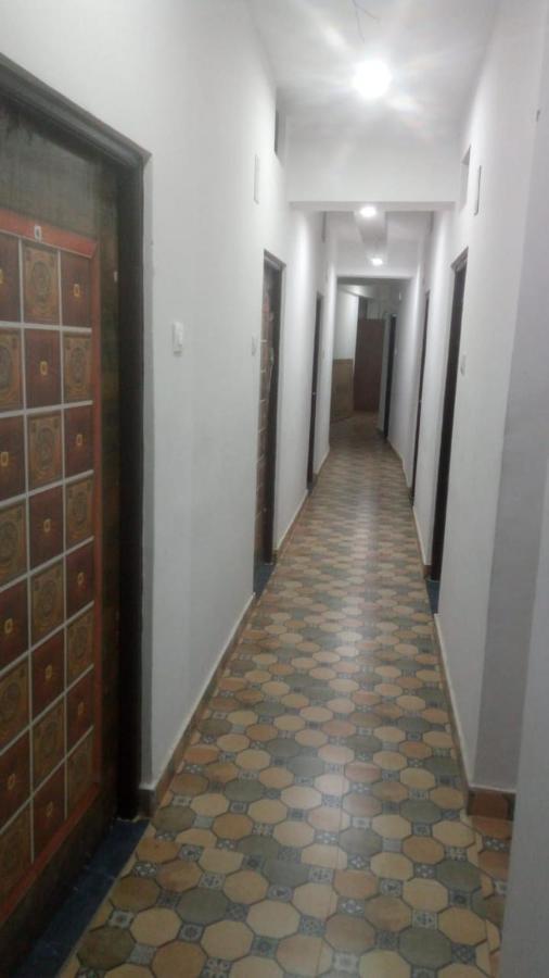Hotel Pragya International Варанасі Екстер'єр фото